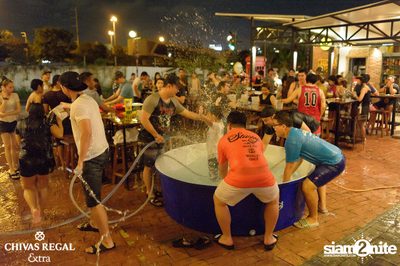 คอนเสิร์ตสงกรานต์กับ เบน ชลาทิศ ที่ ซิกซ์ตี้ซิกซ์ สเตชั่น — photo 51
