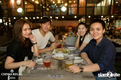 คอนเสิร์ตสงกรานต์กับ เบน ชลาทิศ ที่ ซิกซ์ตี้ซิกซ์ สเตชั่น — photo 67