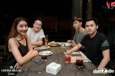 คอนเสิร์ตสงกรานต์กับ เบน ชลาทิศ ที่ ซิกซ์ตี้ซิกซ์ สเตชั่น — photo 72