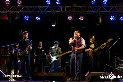 คอนเสิร์ตสงกรานต์กับ เบน ชลาทิศ ที่ ซิกซ์ตี้ซิกซ์ สเตชั่น — photo 89