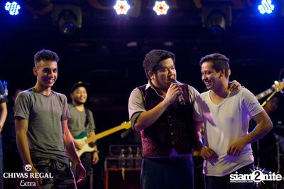คอนเสิร์ตสงกรานต์กับ เบน ชลาทิศ ที่ ซิกซ์ตี้ซิกซ์ สเตชั่น — photo 106