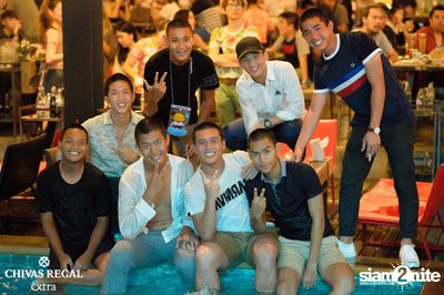 คอนเสิร์ตสงกรานต์กับ เบน ชลาทิศ ที่ ซิกซ์ตี้ซิกซ์ สเตชั่น — photo 122