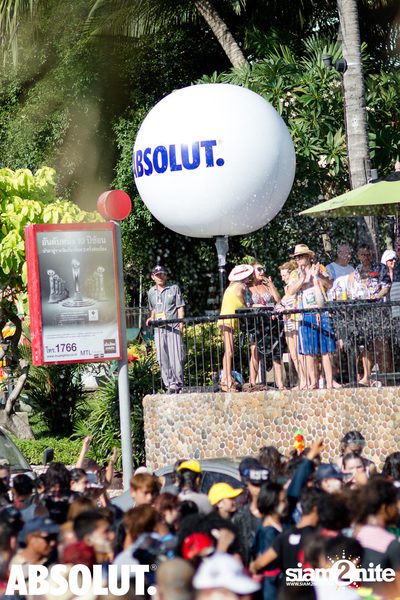 Wan Lai Songkran Pool Party at Hard Rock Hotel — photo 13