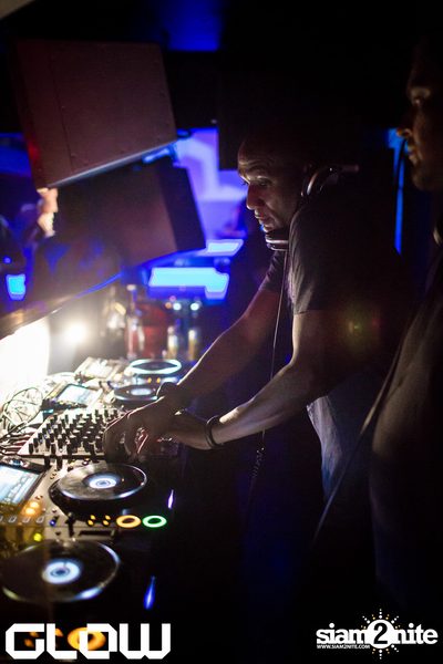 10 Years of Serialism w/ Azimute at GLOW — photo 5