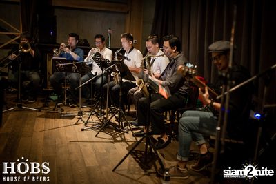 HOBS The Playhouse นำเสนอ Nop Ponchamni & The Groovetomatix-11 — photo 104