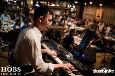 HOBS The Playhouse นำเสนอ Nop Ponchamni & The Groovetomatix-11 — photo 105