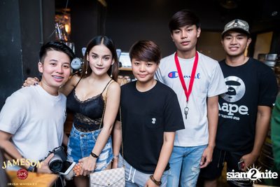 UrboyTJ ที่ เท เอกมัย — photo 8
