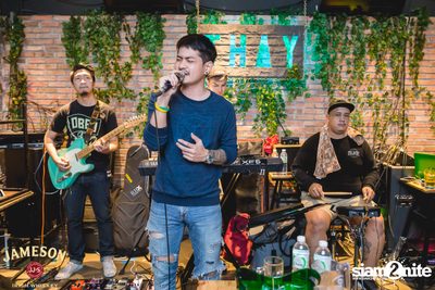 UrboyTJ ที่ เท เอกมัย — photo 12