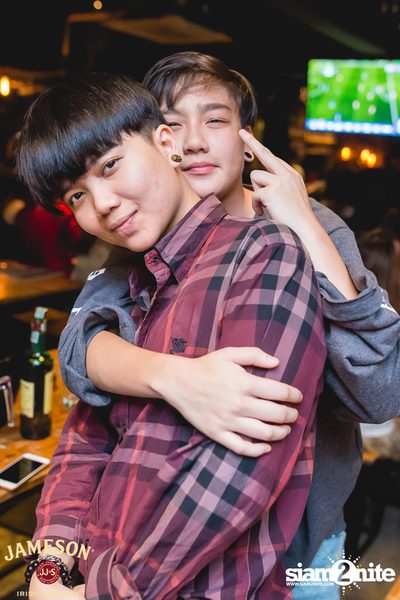 UrboyTJ ที่ เท เอกมัย — photo 15