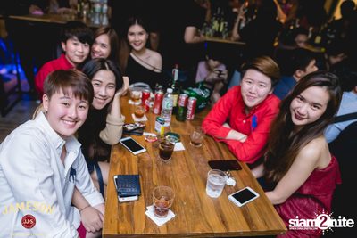 UrboyTJ ที่ เท เอกมัย — photo 20