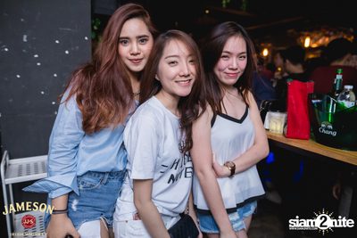 UrboyTJ ที่ เท เอกมัย — photo 30
