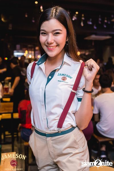UrboyTJ ที่ เท เอกมัย — photo 36