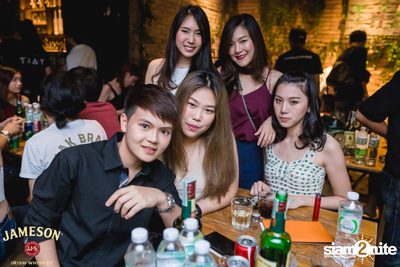 UrboyTJ ที่ เท เอกมัย — photo 44
