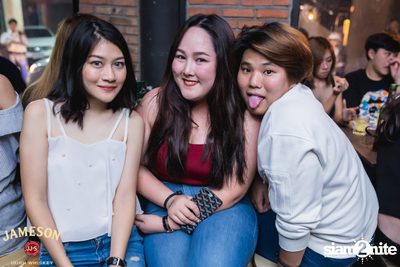 UrboyTJ ที่ เท เอกมัย — photo 46