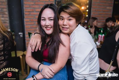 UrboyTJ ที่ เท เอกมัย — photo 47