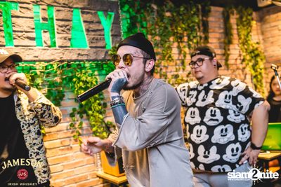 UrboyTJ ที่ เท เอกมัย — photo 88