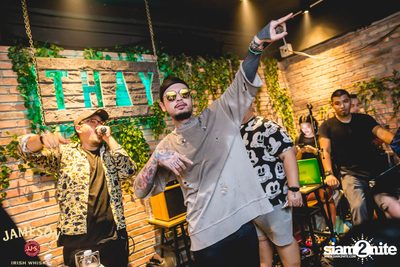UrboyTJ ที่ เท เอกมัย — photo 95