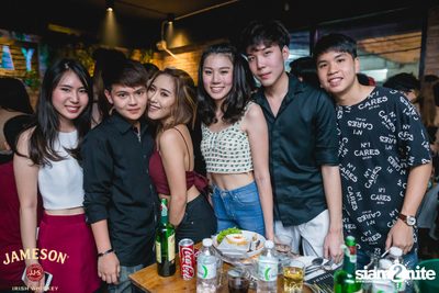 UrboyTJ ที่ เท เอกมัย — photo 102