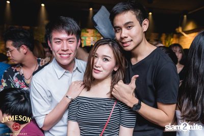 UrboyTJ ที่ เท เอกมัย — photo 104
