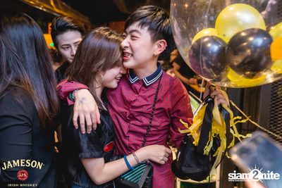 UrboyTJ ที่ เท เอกมัย — photo 112