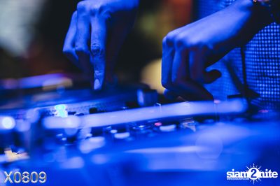 X0809 x Siam Center: The X Silent Disco Party — photo 3
