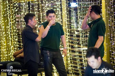 Potato Live ที่ ดิฟเฟอร์ ผับ — photo 6