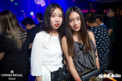 Potato Live ที่ ดิฟเฟอร์ ผับ — photo 29