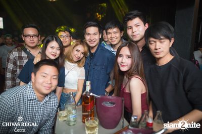 Potato Live ที่ ดิฟเฟอร์ ผับ — photo 43