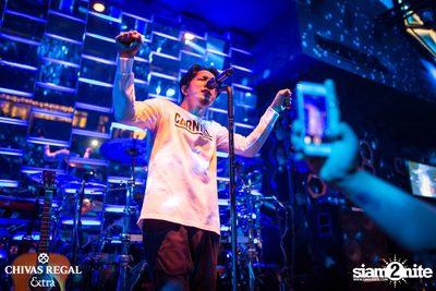Potato Live ที่ ดิฟเฟอร์ ผับ — photo 75