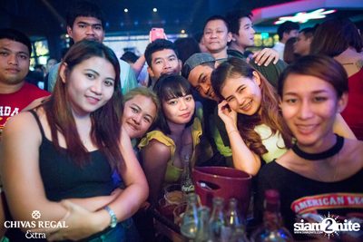 Potato Live ที่ ดิฟเฟอร์ ผับ — photo 86