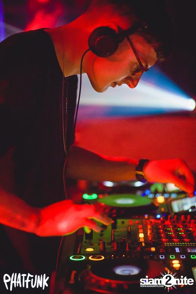 PHATFUNK feat. STRAY at Whiteline — photo 40