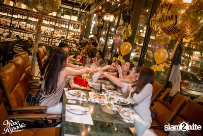 Saturday Night at Wine Republic Thonglor — photo 37