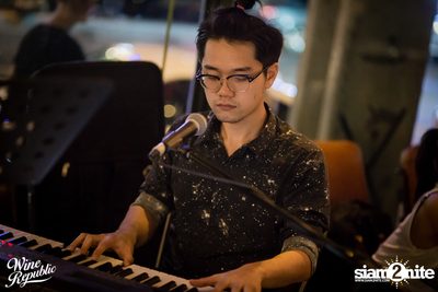 Saturday Night at Wine Republic Thonglor — photo 45