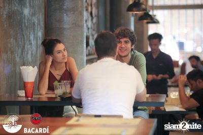 Sundaze ที่ รูทส์ กับ Tek & Yvan — photo 9