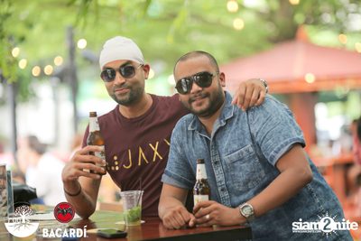 Sundaze ที่ รูทส์ กับ Tek & Yvan — photo 10