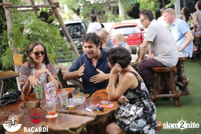 Sundaze ที่ รูทส์ กับ Tek & Yvan — photo 14