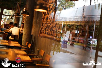 Sundaze ที่ รูทส์ กับ Tek & Yvan — photo 49