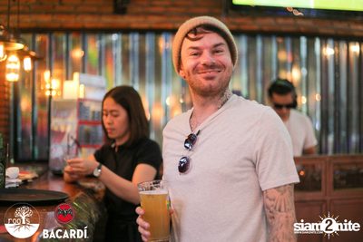 Sundaze ที่ รูทส์ กับ Tek & Yvan — photo 51