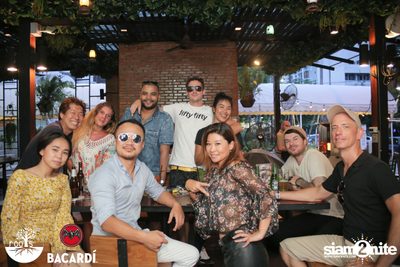Sundaze ที่ รูทส์ กับ Tek & Yvan — photo 55