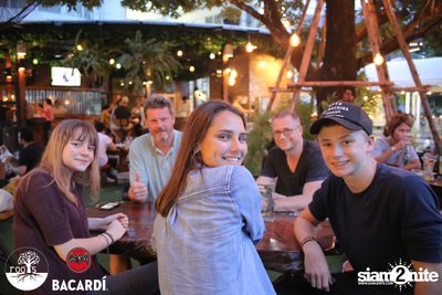 Sundaze ที่ รูทส์ กับ Tek & Yvan — photo 58