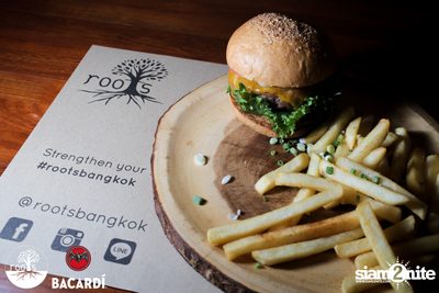 Sundaze ที่ รูทส์ กับ Tek & Yvan — photo 79