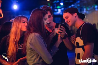 Tasty Tuesdays - Models Night at 8 On Eleven — photo 2