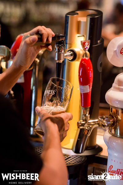 Pasteur Street Brewing Tap Takeover ที่ วิชเบียร์ โฮม บาร์ — photo 20