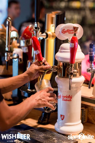 Pasteur Street Brewing Tap Takeover ที่ วิชเบียร์ โฮม บาร์ — photo 21