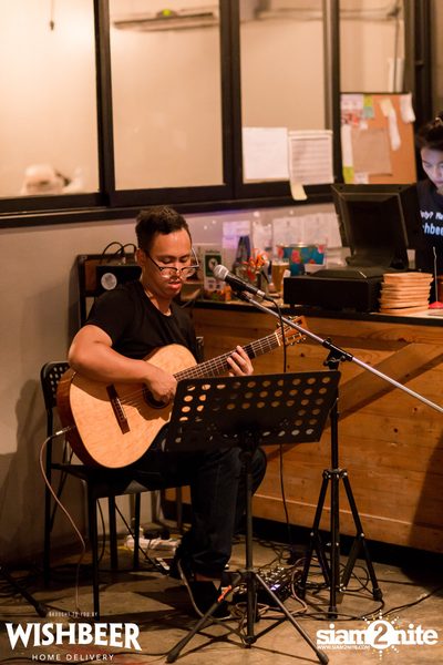 Pasteur Street Brewing Tap Takeover ที่ วิชเบียร์ โฮม บาร์ — photo 61