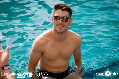 Westin Pool Party ที่โรงแรม เดอะ เวสทิน แกรนด์ — photo 15