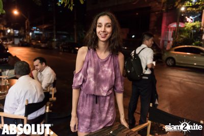 Woodstock, Happy as a Hippie at Le Café des Stagiaires — photo 88