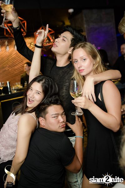 Wild Wednesdays at 8 on eleven — photo 27