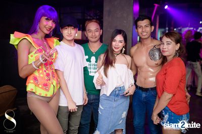 Wild Wednesdays at 8 on eleven — photo 38