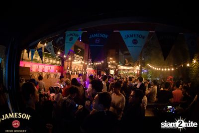 Jameson on the rock ที่ ไลฟ์ อาร์ซีเอ — photo 111